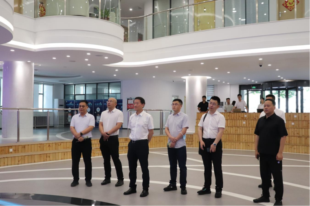 省尊龙集团：“四个导向” 推动调查研究提质增效